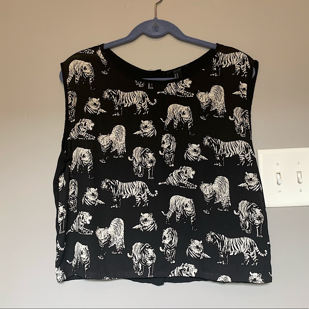 Forever 21 Women’s Tiger Blouse - Size M - blk/crm